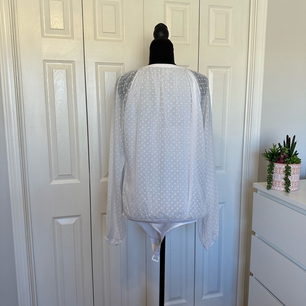 Abercrombie & Fitch White Sheer Bodysuit Long Sleeve Size Large - Picture 2 of 10